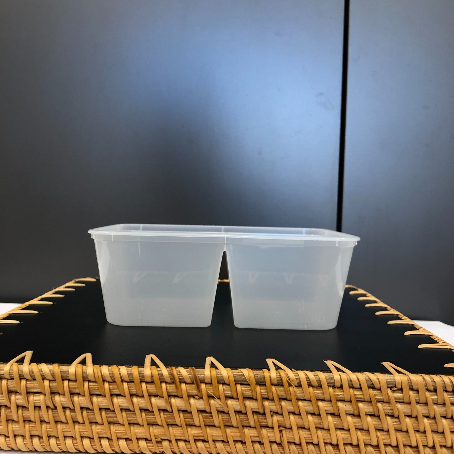 28oz Food Containers 2 Section Meal Prep FBA Free Food Truck 500 Set with Lid